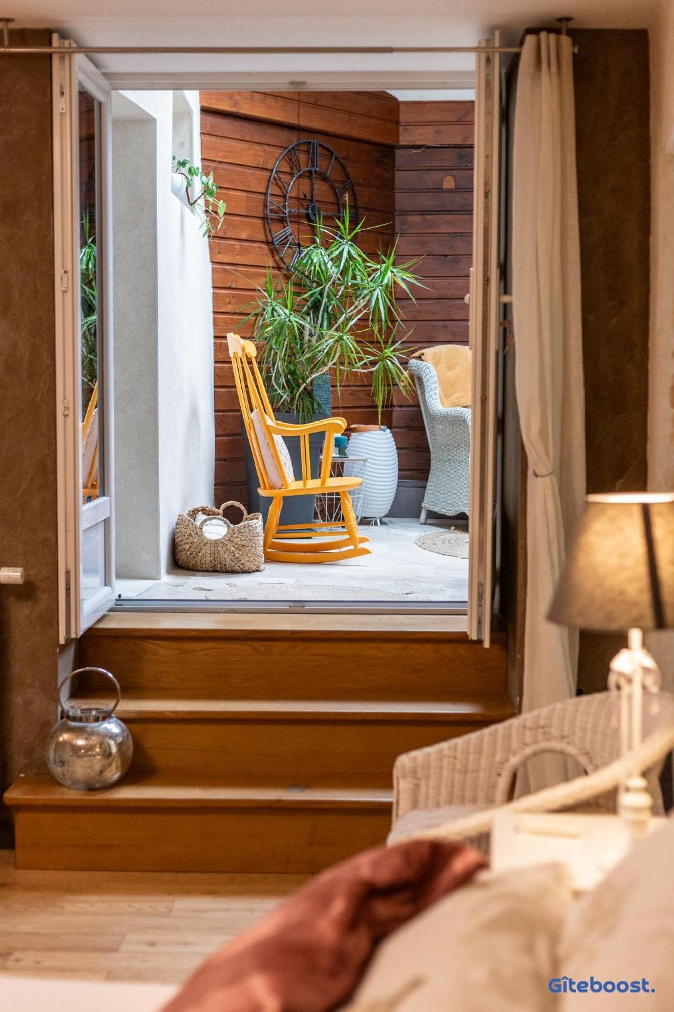 Le Val Des Sens Hotel Chatte Exterior photo